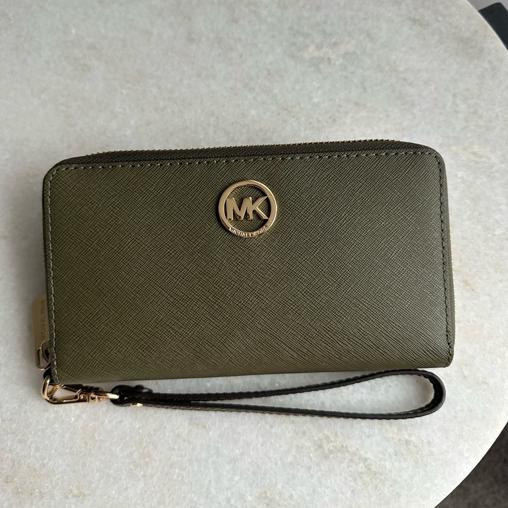 NWT Michael Kors Fulton Bifold Wristlet/Wallet